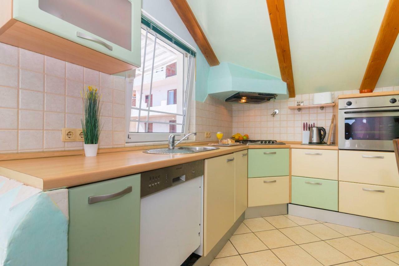Apartments Palma Jelsa  Ngoại thất bức ảnh